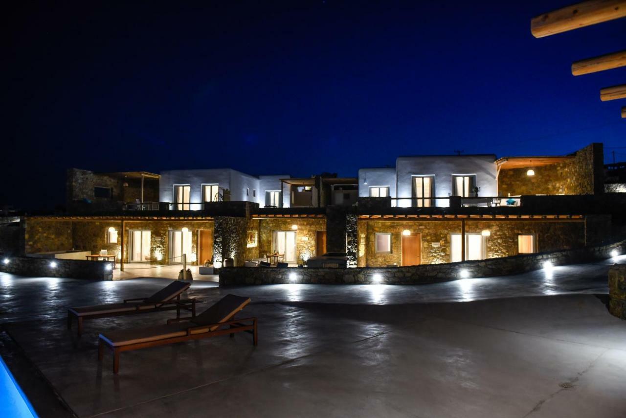 Myconian Crown Suites 칼라파티스 외부 사진